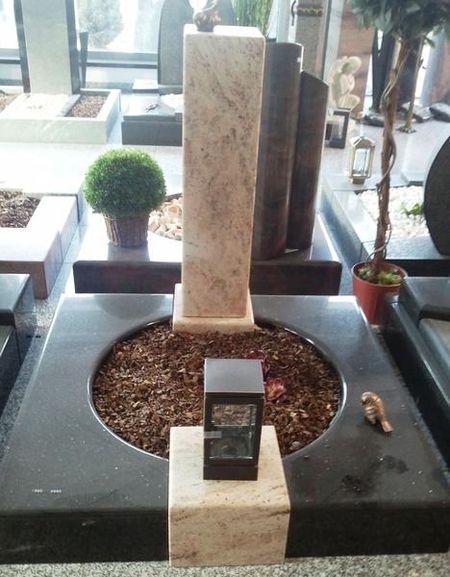 Grabmale - Urnengräber