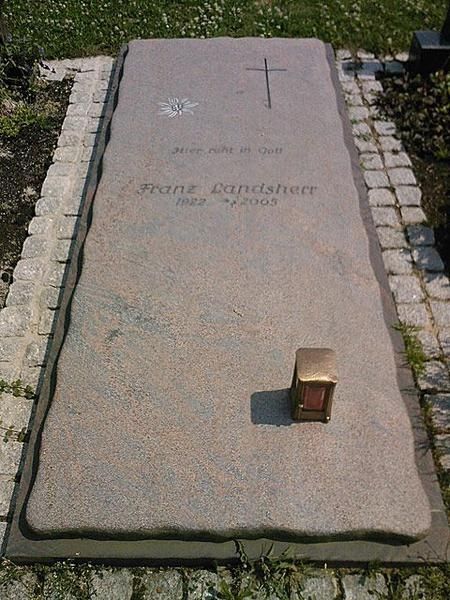 Grabmale - Teil- und Vollabdeckung