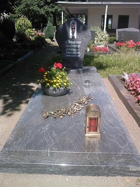 Grabmale - Teil- und Vollabdeckung