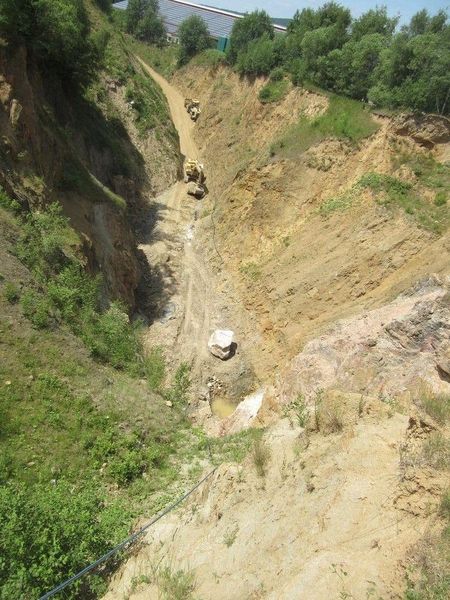 Rosenquarz - Steinbruch im Odenwald
