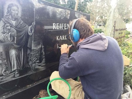 Wir tätigen Nachbeschriftungen vor Ort